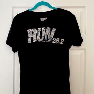 Rock n Roll Marathon series black large run shirt A4